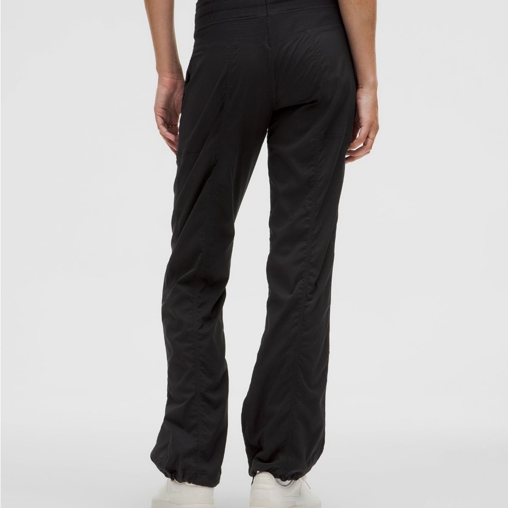 Lulu Dance Studio Mid-Rise Pants sz 10 short NWOT FREE SHIPPING - Picture 3 of 9